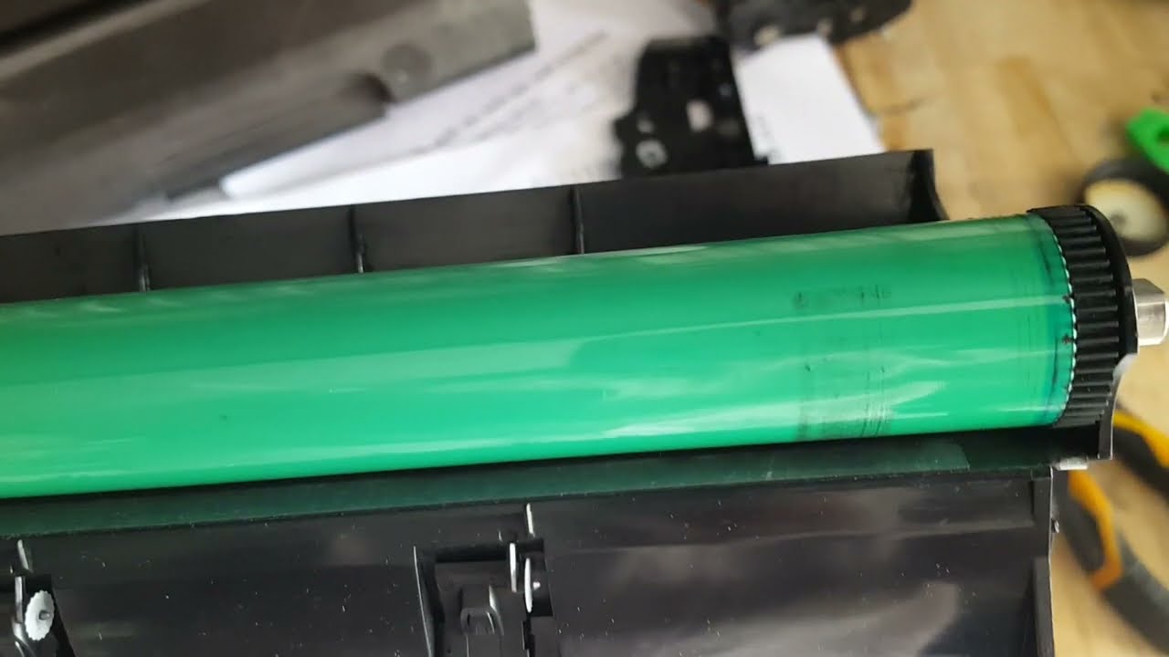 Tại sao máy photocopy Ricoh bị sọc đen dọc tờ giấy?